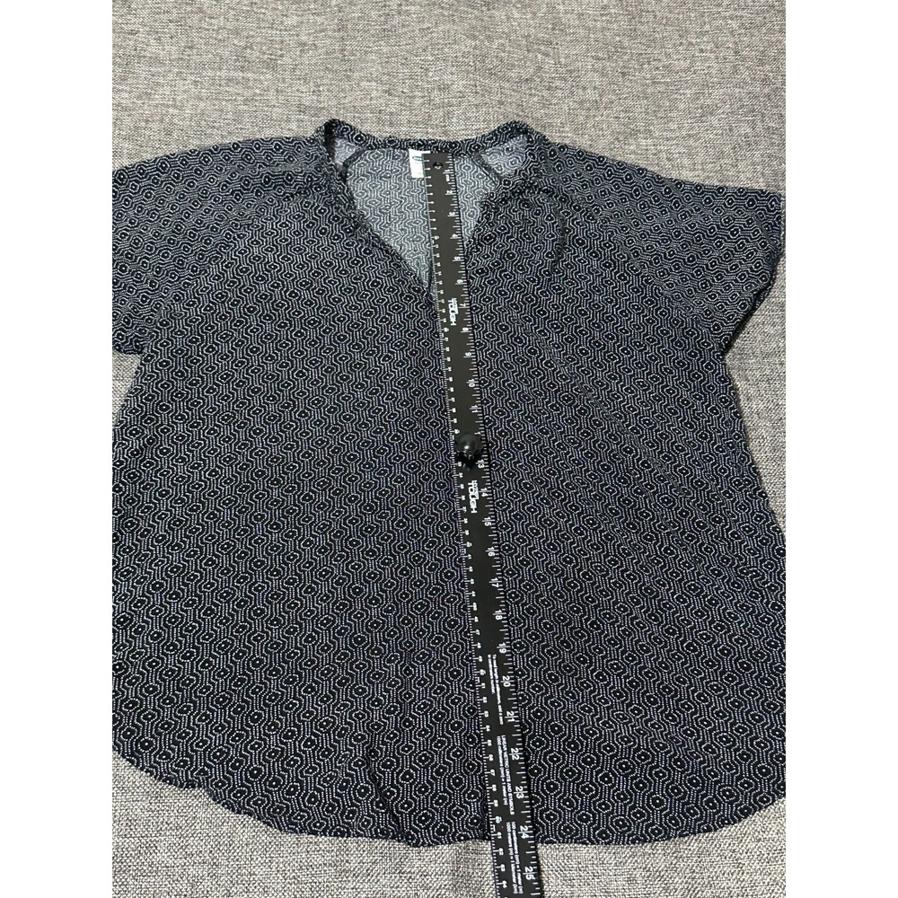 Old Navy Women's L Pullover‎ Short Sleeve V Neck Blouse - Picture 2 of 6